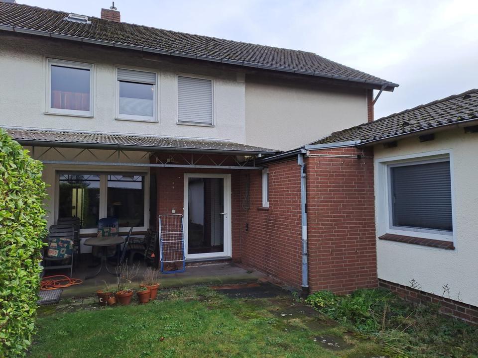 Thumbnail-Großes Reihenendhaus