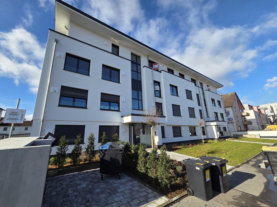 Thumbnail-Große Dachterrasse, 4 Zimmer, Gäste-WC, EBK, TG-Platz, Rheinnähe, Mainz-Kastel!