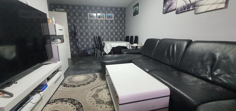 Thumbnail-Sehr schöne Wohnung mit Großem Balkon zu vermieten