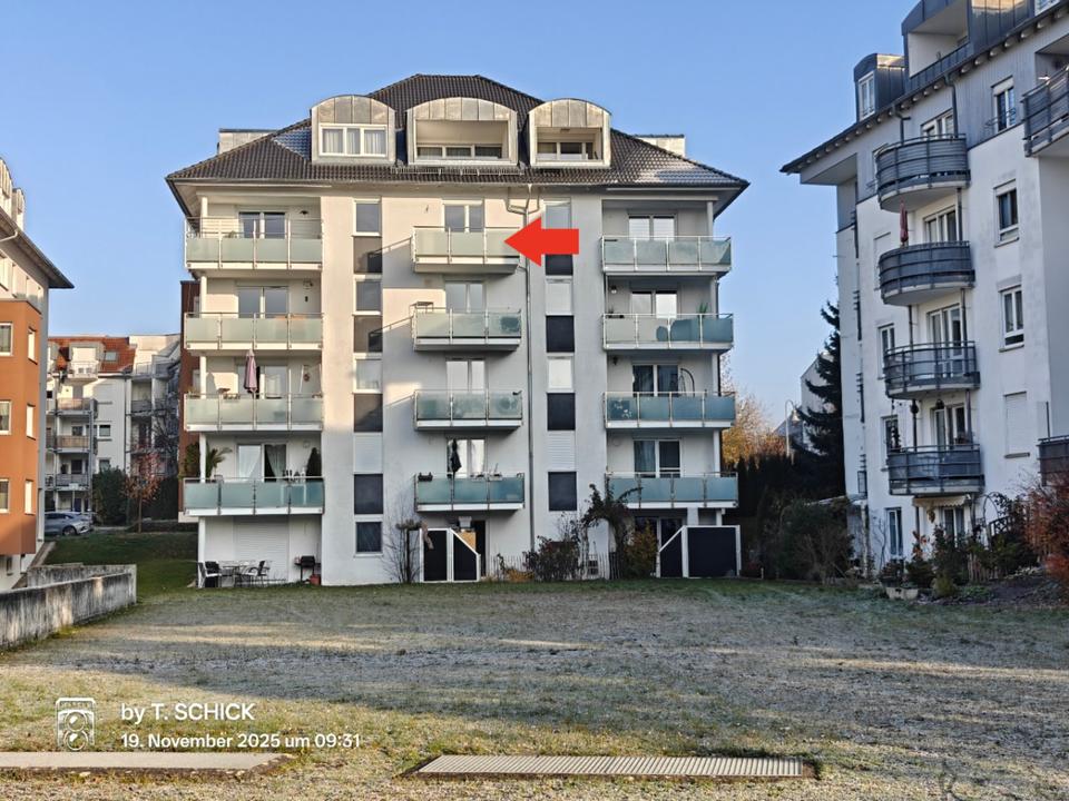 Thumbnail-88471 Laupheim Renovierte 2,5 Zi.-Whg., 3. OG, Duschbad, TG