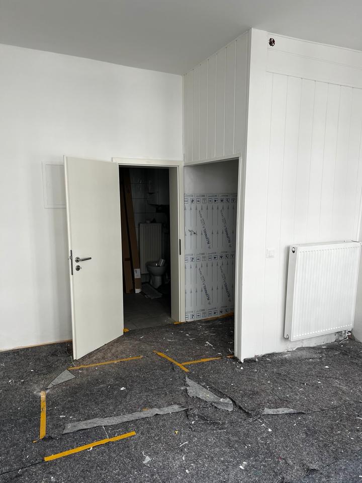 Thumbnail-1 Zimmerwohnung „Renoviert“ zentral mit Küche