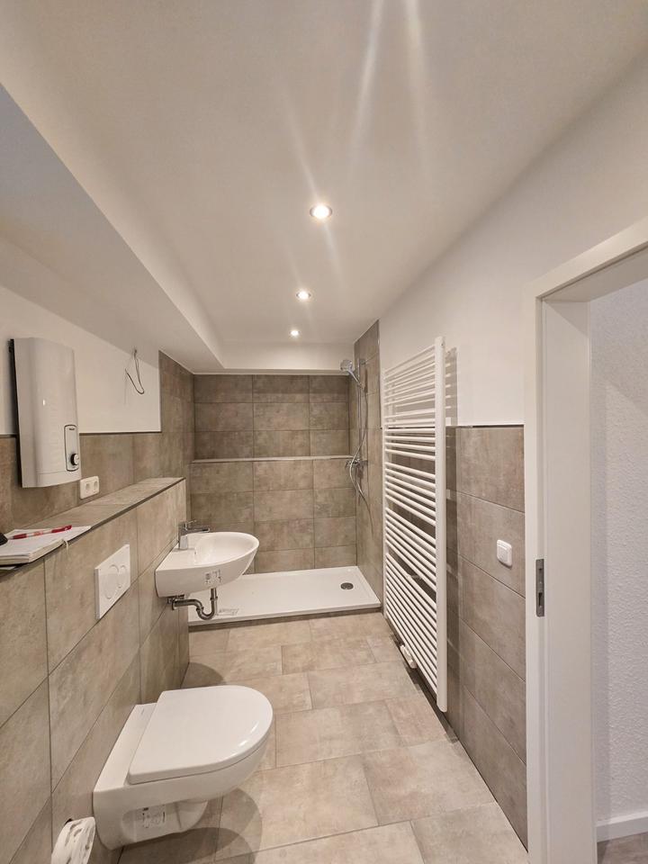 Thumbnail-Komplett NEU, Souterrain in Heisingen nahe Baldeneysee