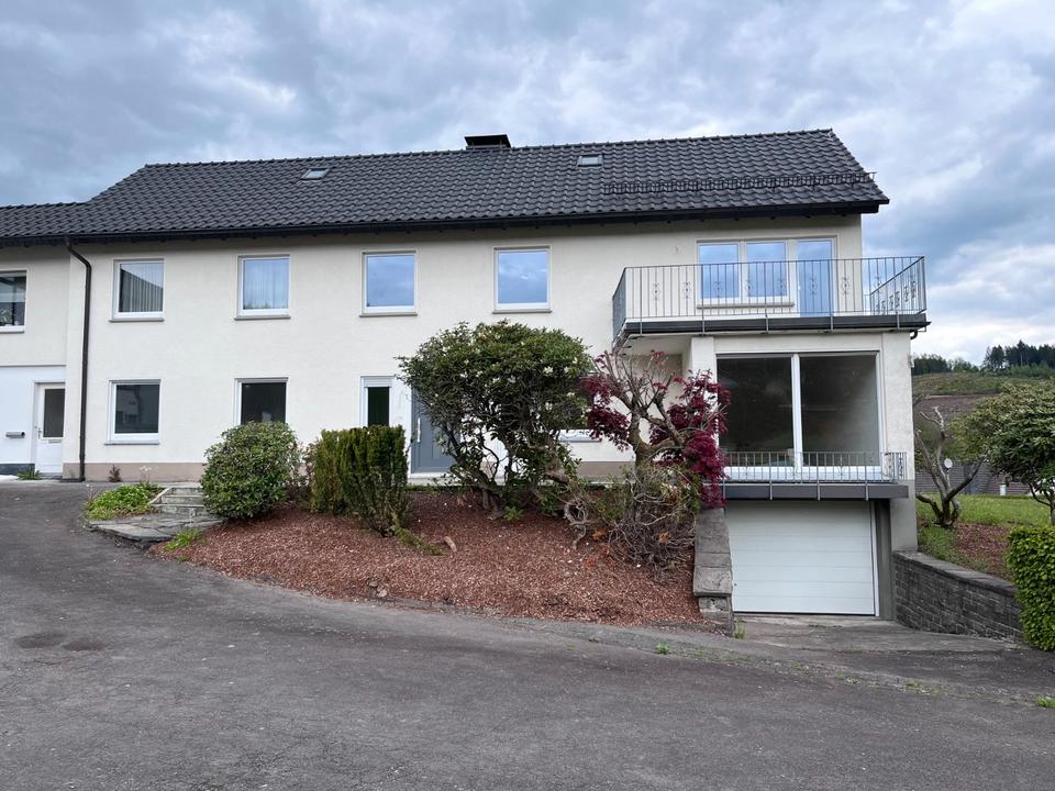 Thumbnail-Erstbezug 4-Zimmer-Wohnung in Listerscheid
