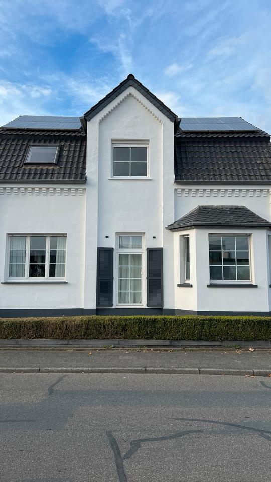 Thumbnail-Frisch renoviertes, freistehendes Einfamilienhaus