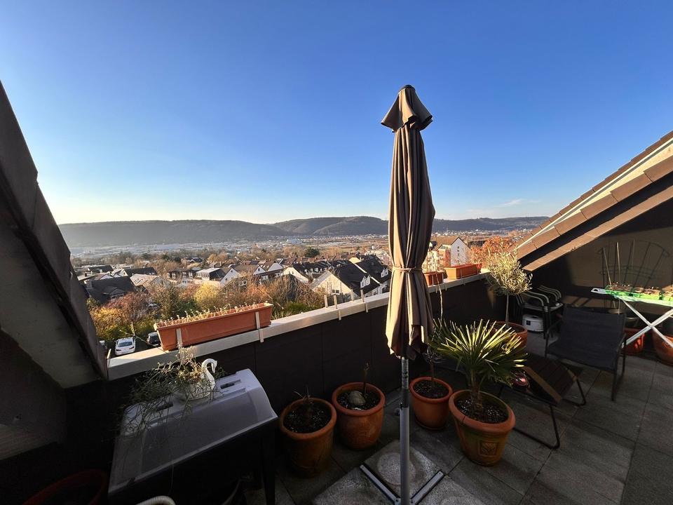 Thumbnail-Helle ,Maisonette-Wohnung mit Balkon & TG-Stellplatz in Feyen