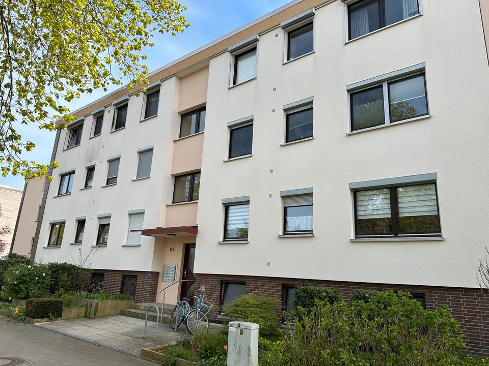 Thumbnail-3-Zimmer-Eigentumswohnung mit teilüberdachter Terrasse u. V. m.