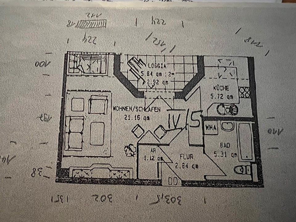 Thumbnail-Helle 1-Zimmer-Dachgeschosswohnung mit Balkon in der Innenstadt