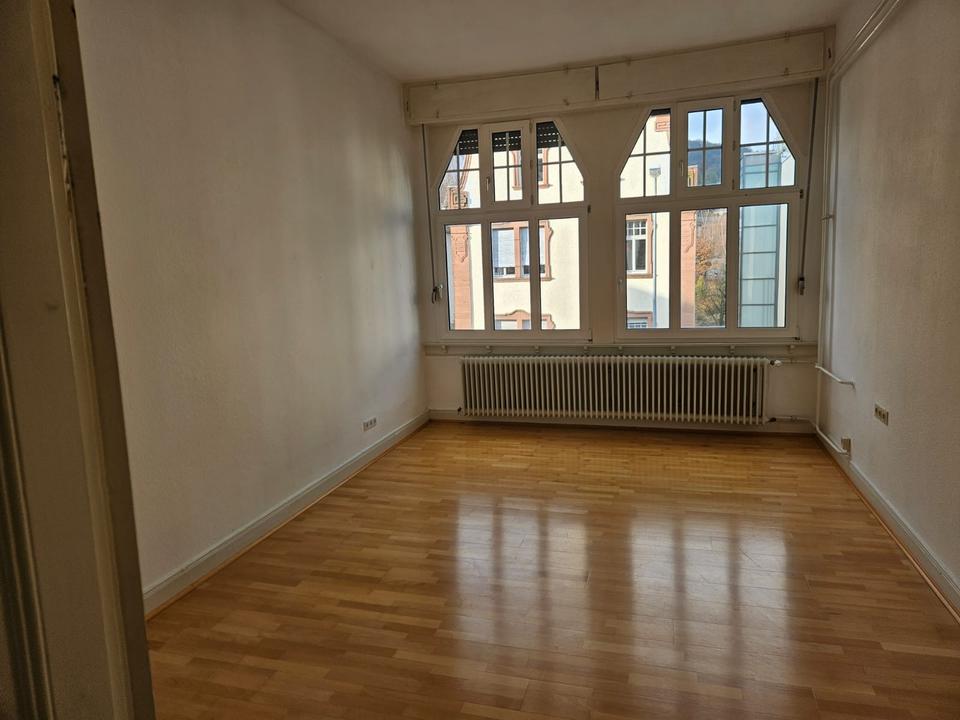 Thumbnail-Großzügige Wohnung im beliebten Südviertel von Marburg