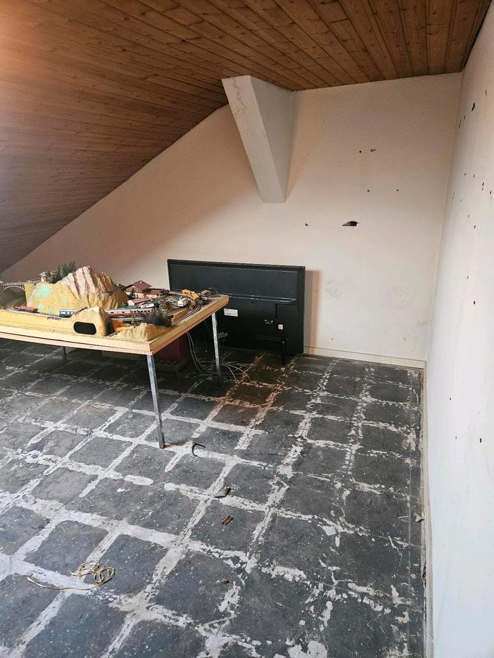 Thumbnail-Dachgeschwohnung zu vermieten