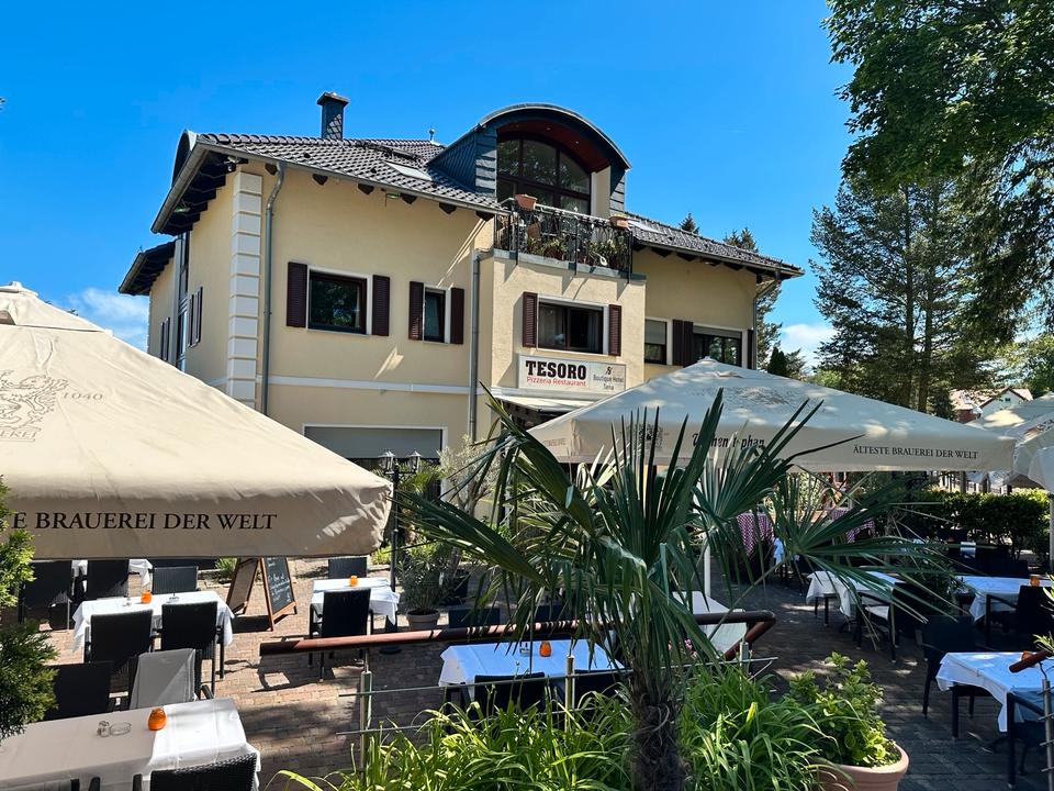 Thumbnail-Zu verpachten, ital.Rest.überwiegend Sommerbetrieb u. Lifer