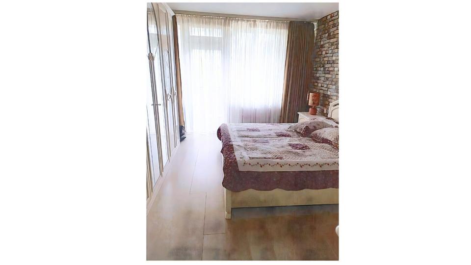 Thumbnail-Moderne 3-Zimmer-Wohnung mit Schwimmbad und Balkon in Köln