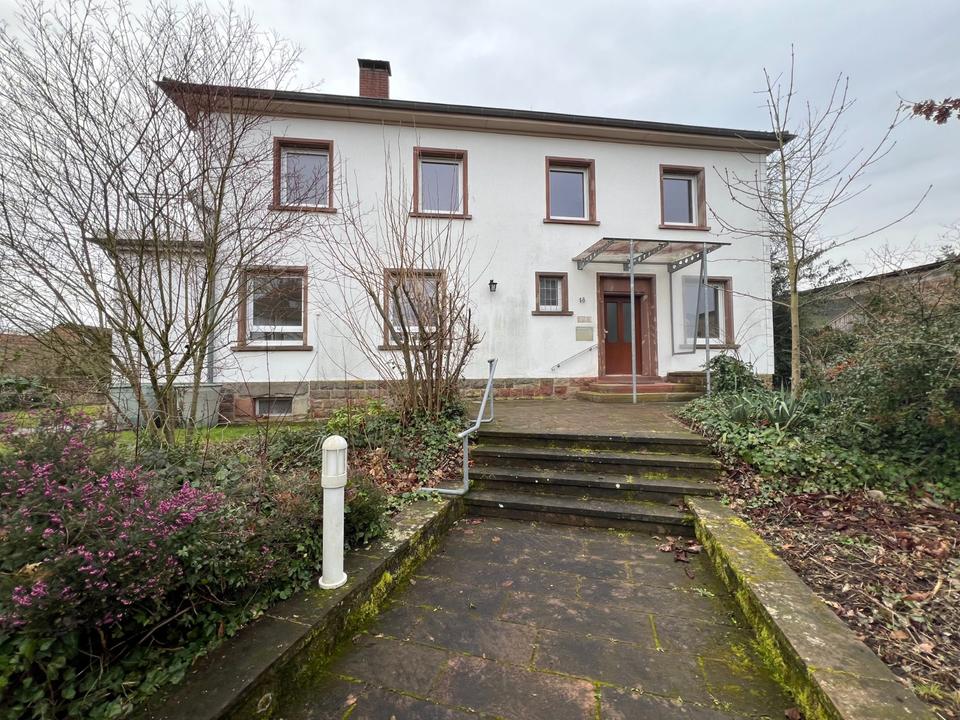 Thumbnail-Großzügiges Einfamilienhaus in Zweibrücken (Stadt) - Bezug ab sof