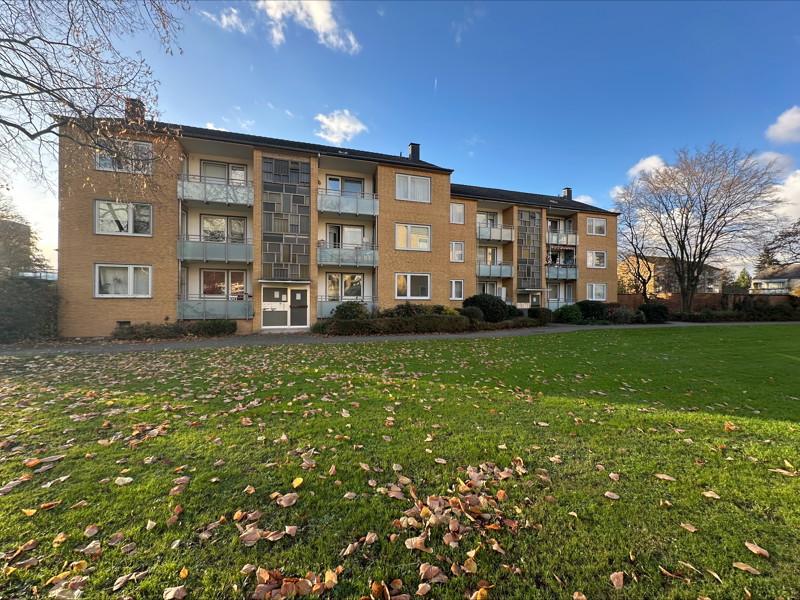 Thumbnail-3 Zi-Erdgeschosswohnung mit zwei Balkone und eigenen Garten!