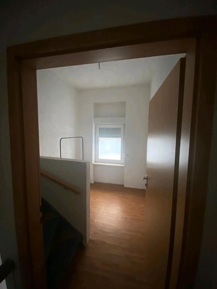 Thumbnail-Herr Saglam