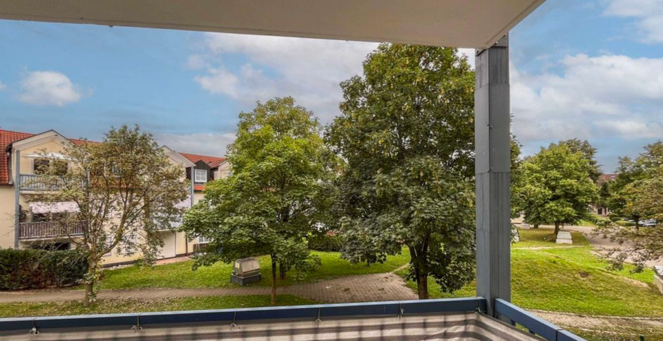 Thumbnail-Schöne 3 Zimmer Wohnung TOP Lage 1. OG mit Balkon