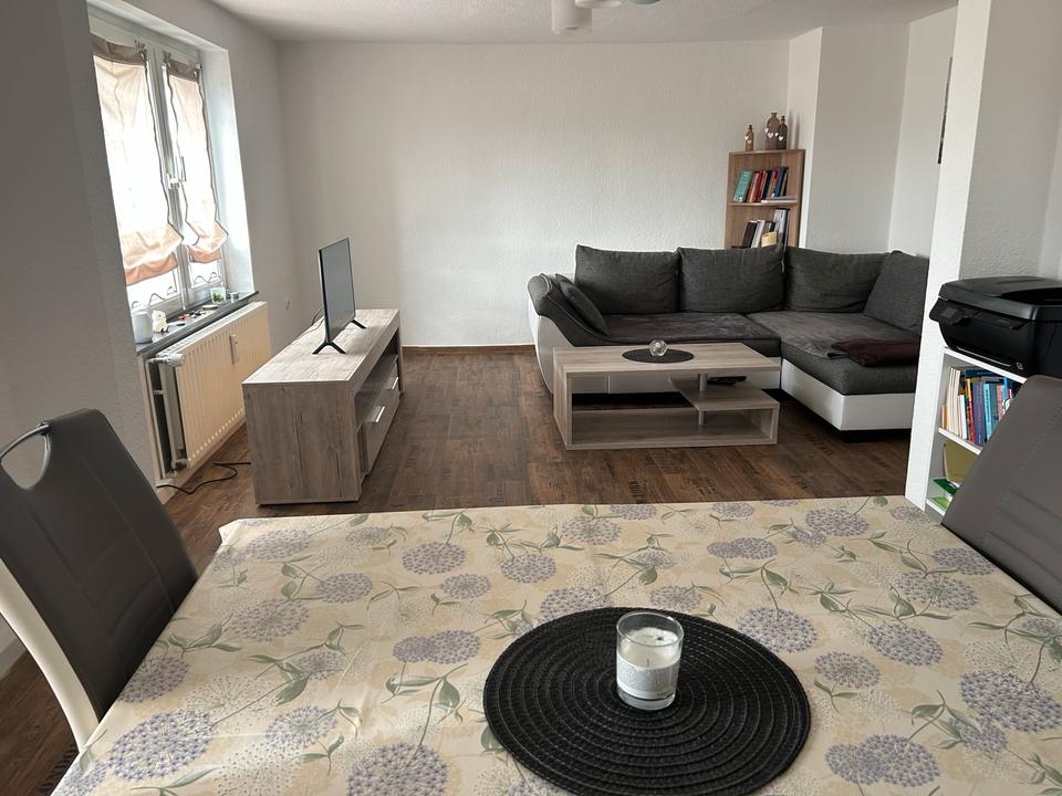 Thumbnail-Helle sehr ruhige 3 Zimmer DG Wohnung (80qm) mit Garten