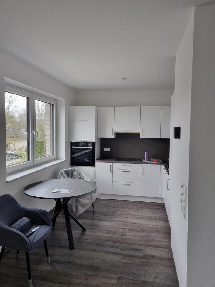 Thumbnail-Charmante 2 Zimmer Dachgeschosswohnung inkl. Einbauküche.