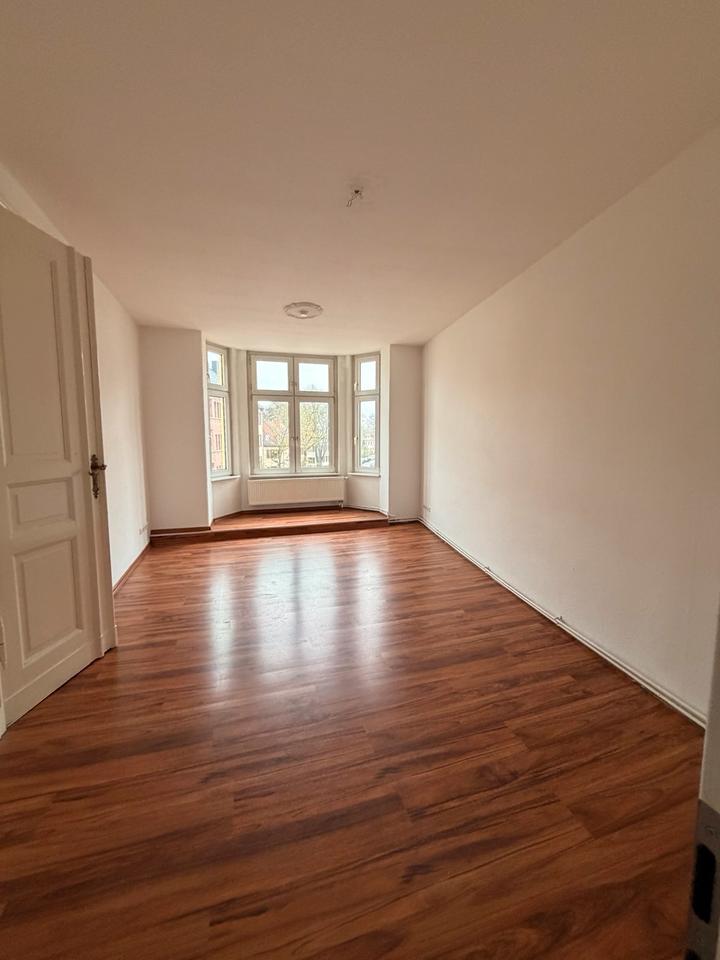 Thumbnail-97 m² Dreiraumwohnung in Magdeburg Sudenburg