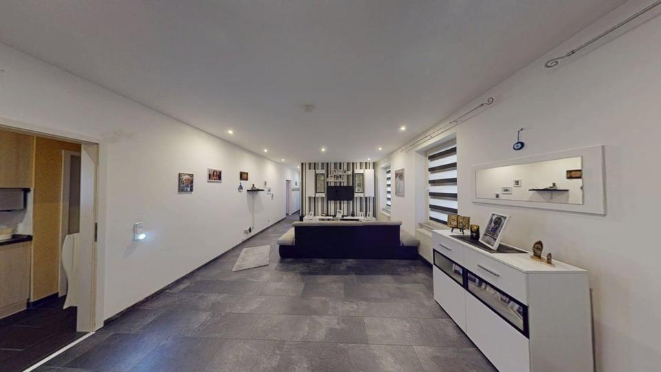 Thumbnail-Großzügige 4-Zimmer-Wohnung mit Küche – Feldstr. 24, 42275 Wuppertal