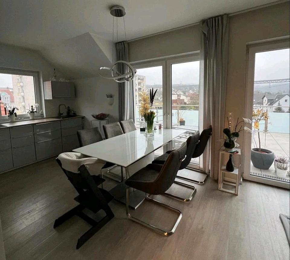 Thumbnail-Moderne 4-Zimmer-Wohnung mit Dachterasse und EBK in Fuldabrück