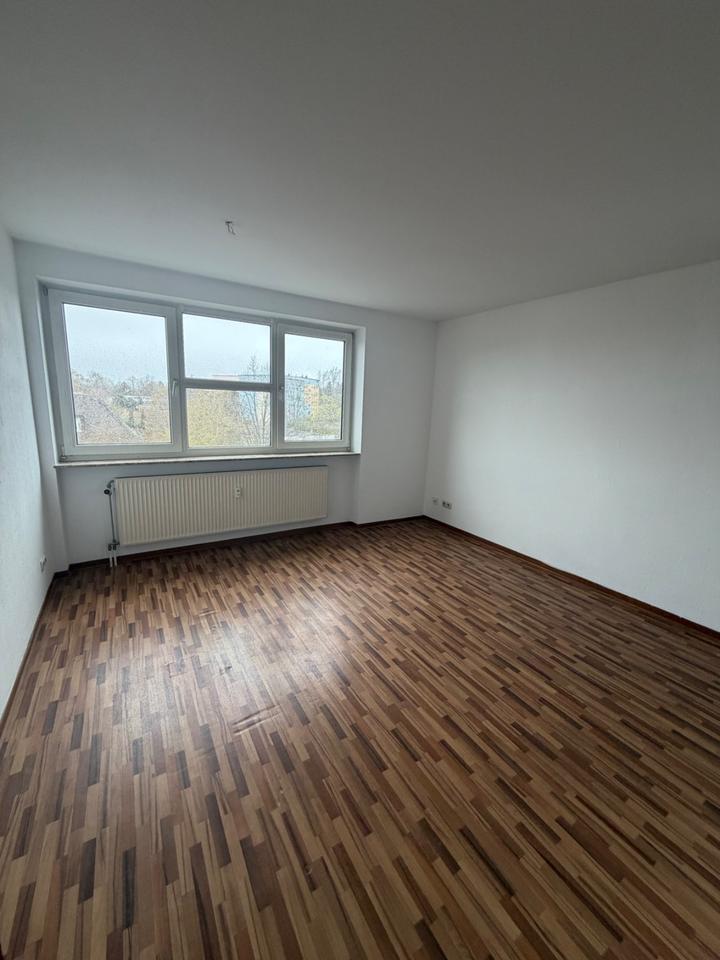 Thumbnail-2-Zimmer Wohnung im 4. OG mit Aufzug in Gießen