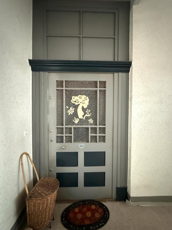 Thumbnail-Altbauwohnung in der Oststadt – möbliert, zwei Balkone, Garten