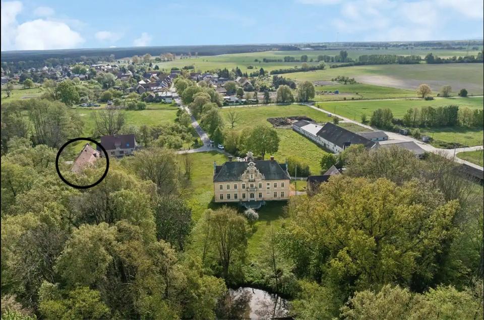 Thumbnail-Outbuilding of Rietzneuendorf Castle with 7000 sqm of Land