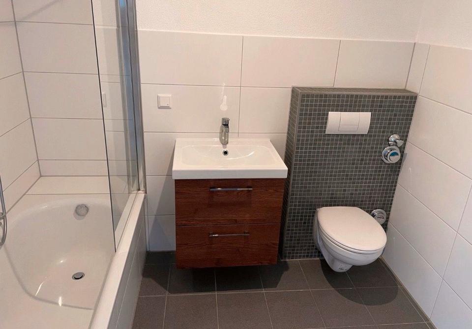 Thumbnail-Frisch Renovierte 95 qm Wohnung mit Einbauküche Duisburg Laar
