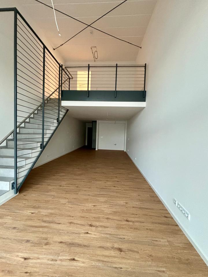 Thumbnail-Außergewöhnliches Loft mit Industrie-Charme – Vornhägerstraße 3b
