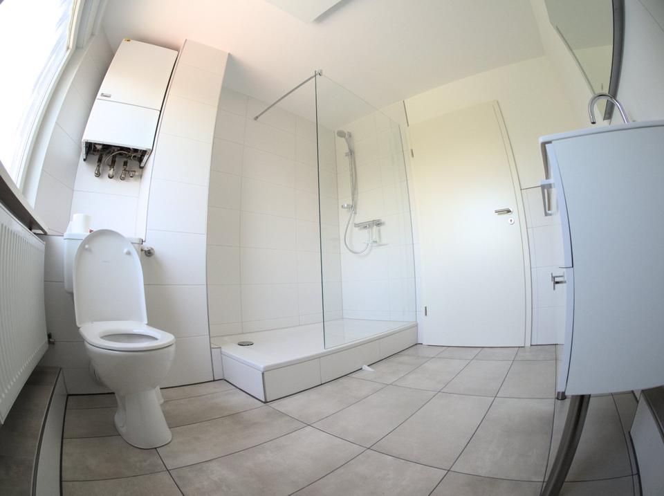 Thumbnail-Helle, sanierte 2 Zimmer Wohnung in ruhiger Lage