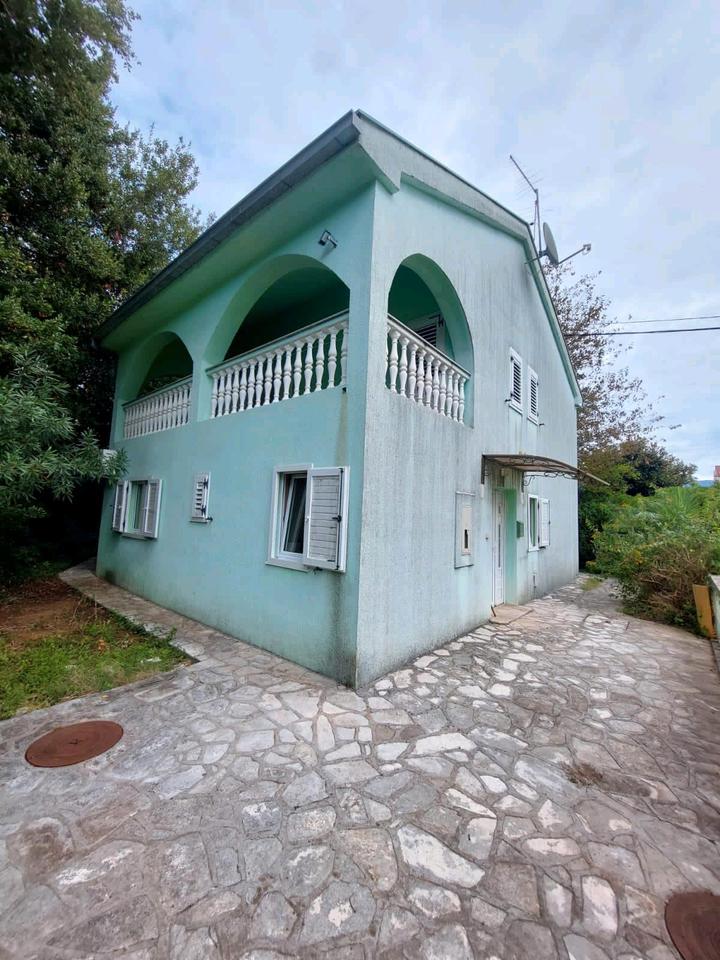 Thumbnail-Legales Haus zum Verkauf in Montenegro