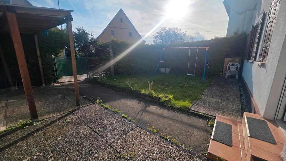 Thumbnail-3 Zimmer Erdgeschoss Wohnung 81qm +Garten +Pkw Außenstellplatz