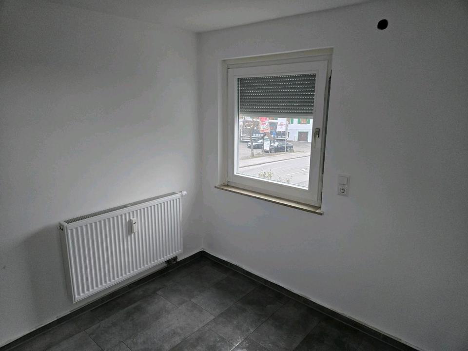 Thumbnail-Helle 2 Zimmer Dachgeschoss Wohnung in Hefigkofen ca 55qm