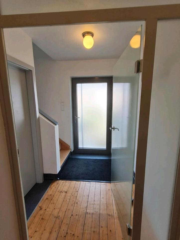 Thumbnail-freistehendes Einfamilienhaus in Martinshöhe zu vermieten