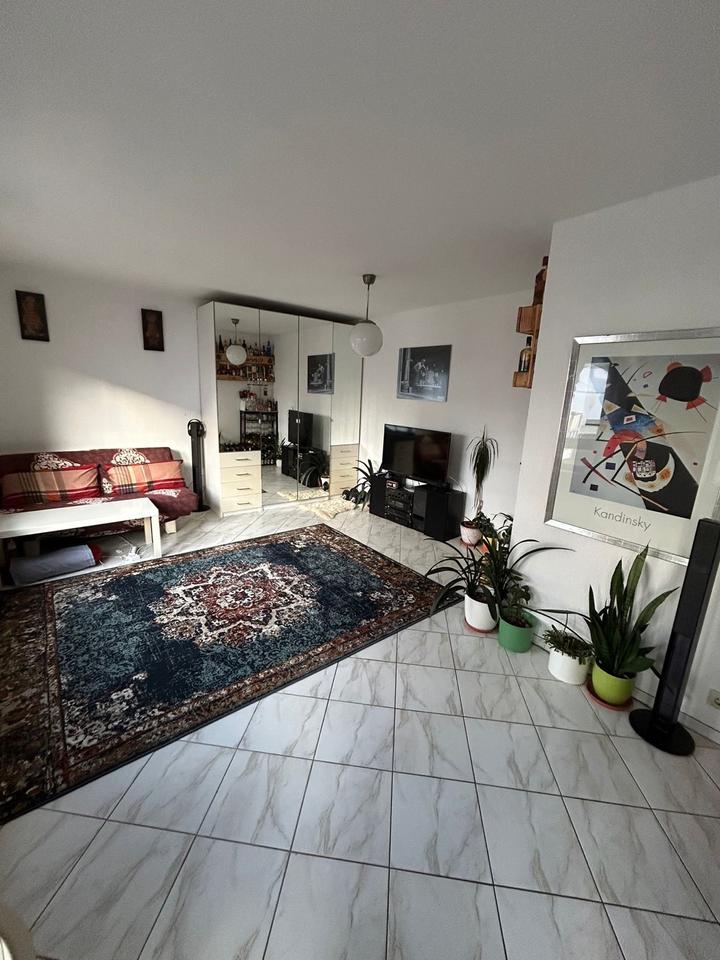 Thumbnail-Möbliertes 1 Zimmer Appartement in Stuttgart-Ost SWR