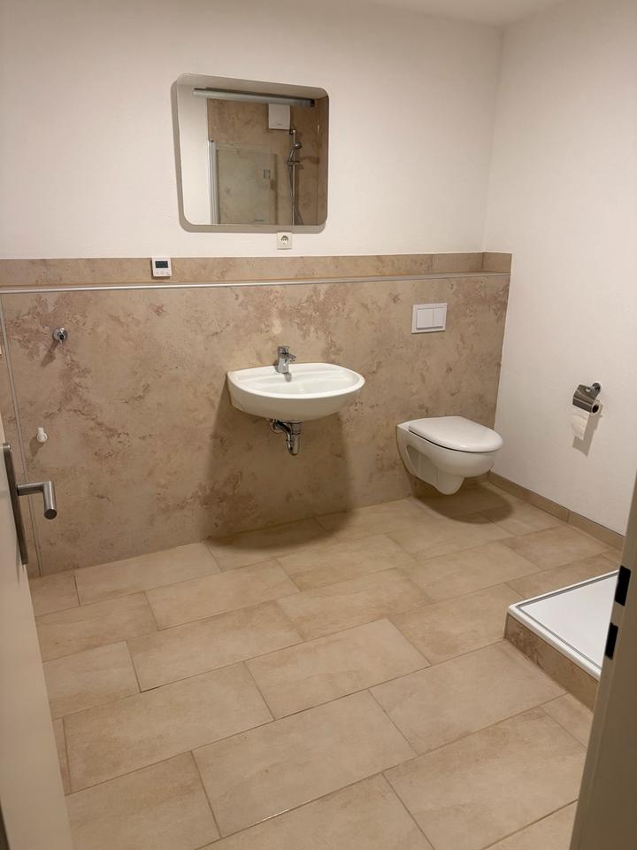Thumbnail-2 Zimmer Wohnung Erstbezug nach Sanierung Wesel ab sofort