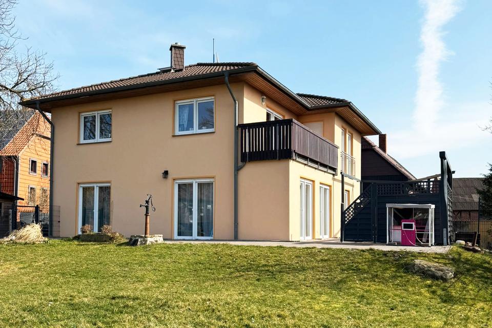 Thumbnail-PROVISIONSFREI – Schöne Stadtvilla mit großem Garten und Carport