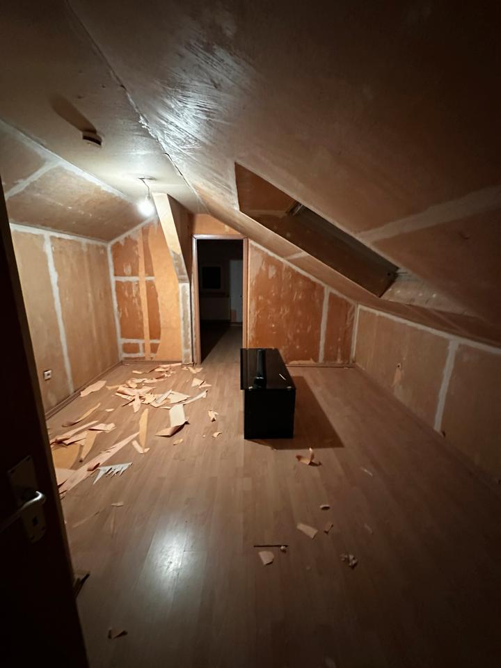 Thumbnail-2-Zimmer Dachgeschosswohnung