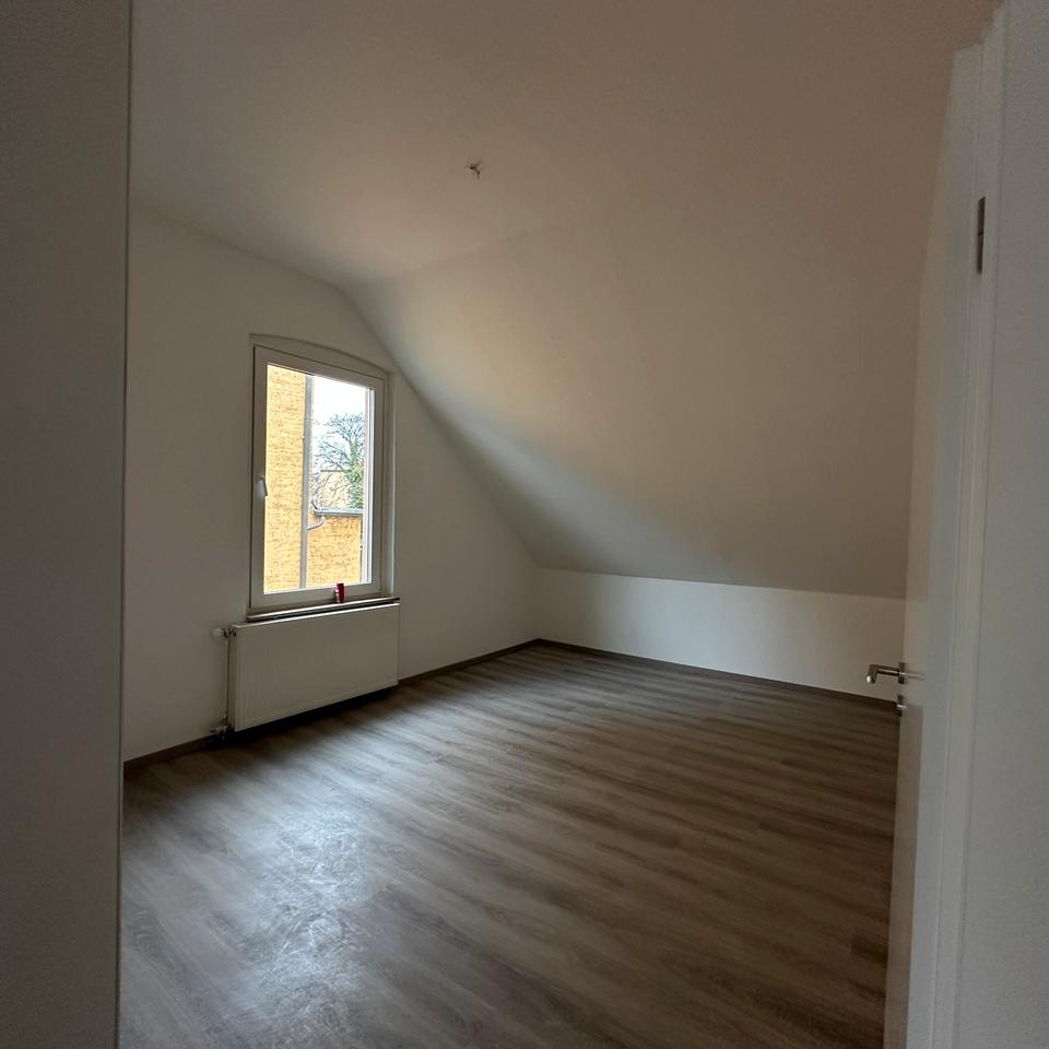 Thumbnail-Dachgeschosswohnung 92qm Lütgendortmund