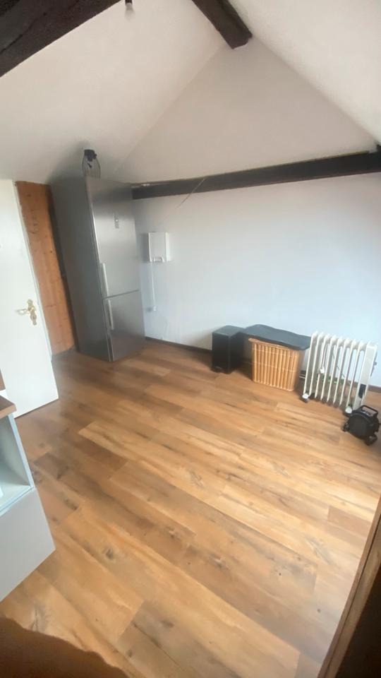 Thumbnail-2-Zimmer-Dachgeschosswohnung zur Miete