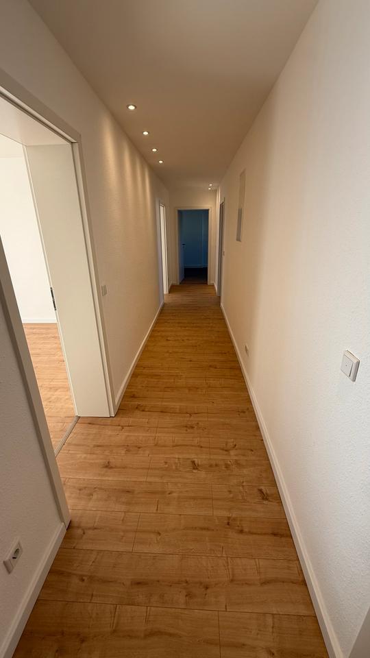 Thumbnail-Olpe INNENSTADT; ERSTBEZUG, 5-Zimmer Wohnung, 2.OG; WG-Fähig