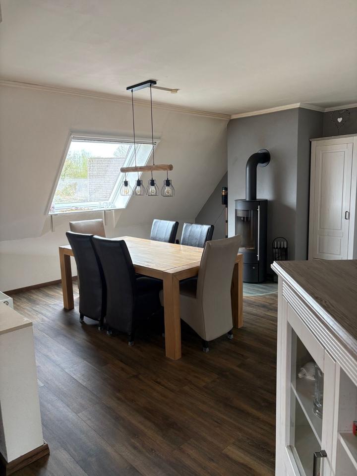 Thumbnail-Großzügige Maisonette-Wohnung mit Garten und Kamin