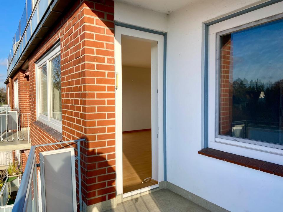 Thumbnail-Sonnige 73 m² Wohnung mit Balkon in ruhiger Sackgasse von Hamburg