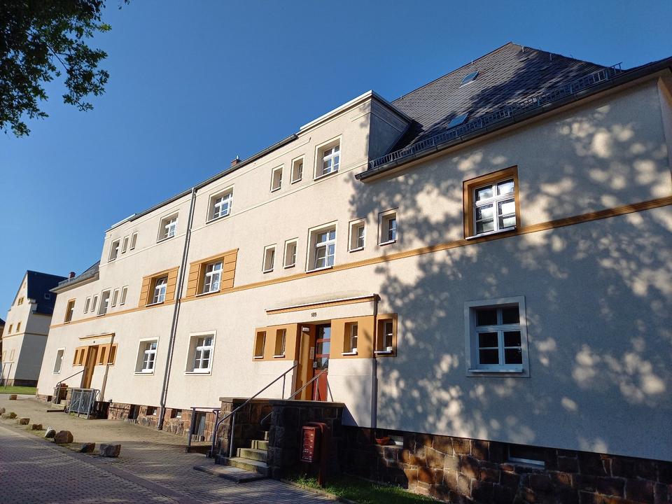 Thumbnail-Frisch renovierte 2- Raumwohnung mit Balkon