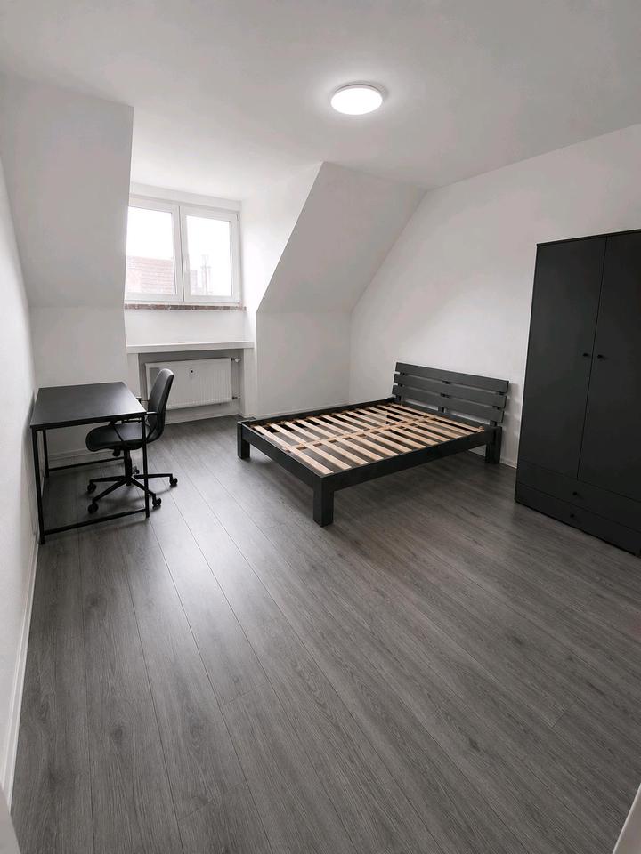 Thumbnail-Renoviertes WG-Zimmer in neu gegründeter 3er-WG in Duisburg-Beeck