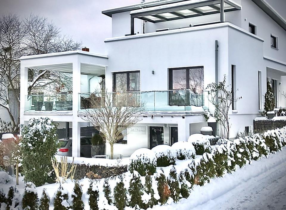 Thumbnail-Luxuriöses 2 Familienhaus in ruhiger Lage