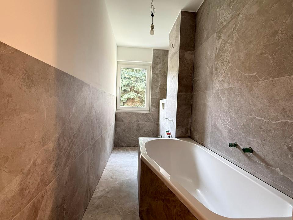 Thumbnail-sanierte 2-Raum-Wohnung *Erstbezug* unmittelbare Seenähe