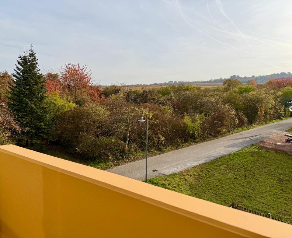 Thumbnail-4 Zimmer-Dachgeschoss Wohnung in unverbauter Feldrandlage