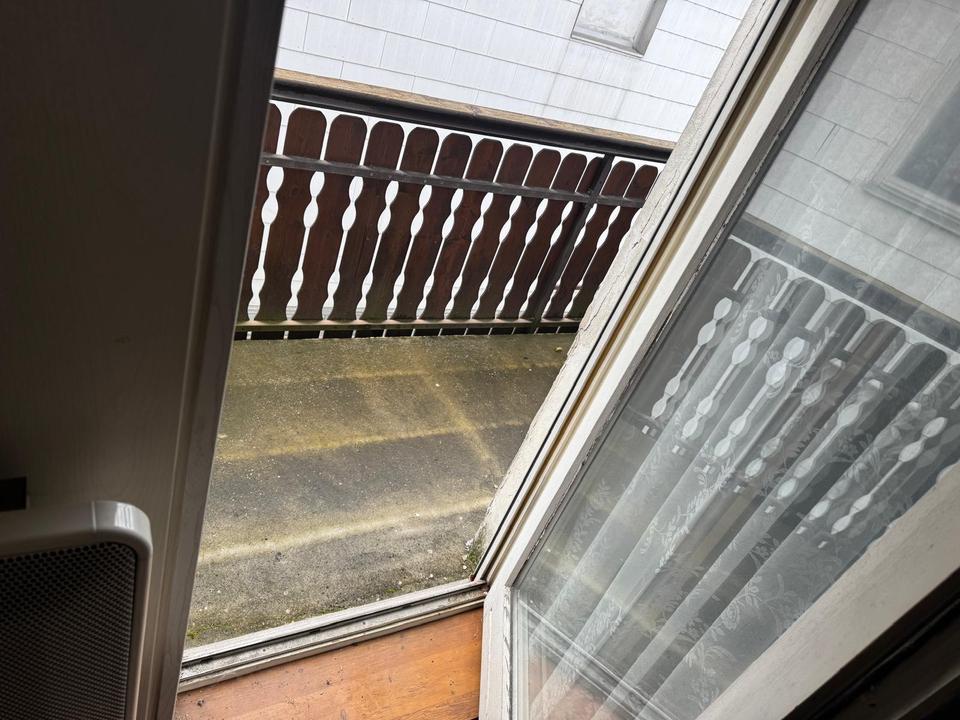 Thumbnail-Einfamilienhaus in Landau an der Isar – Ideal für Handwerker