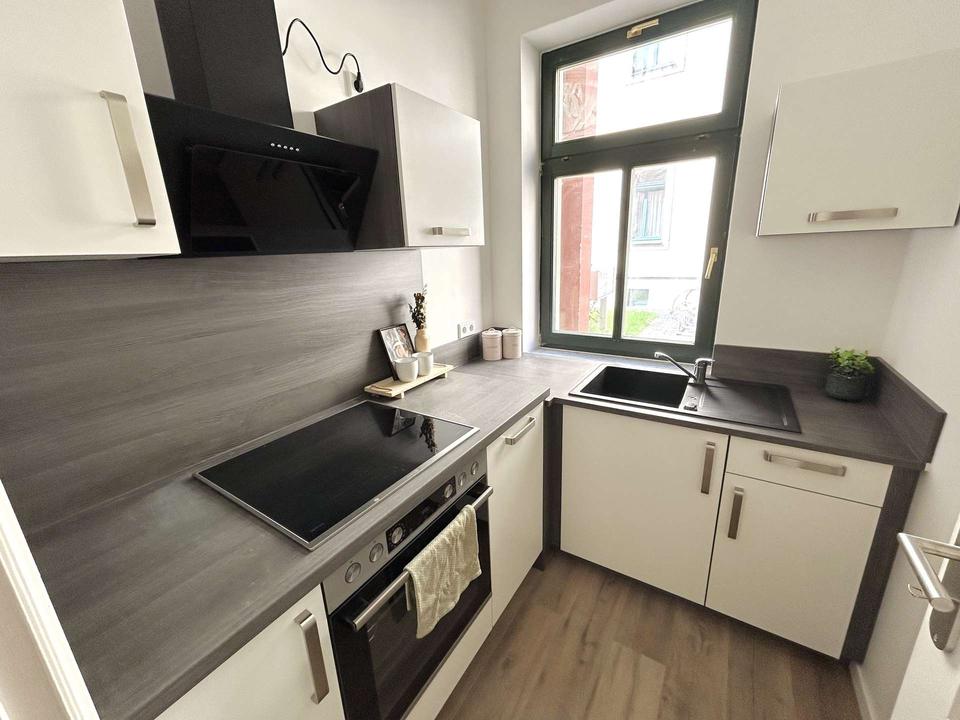 Thumbnail-Praktische Wohnung in ruhiger Lage im Hinterhaus mit moderner Einbauküche